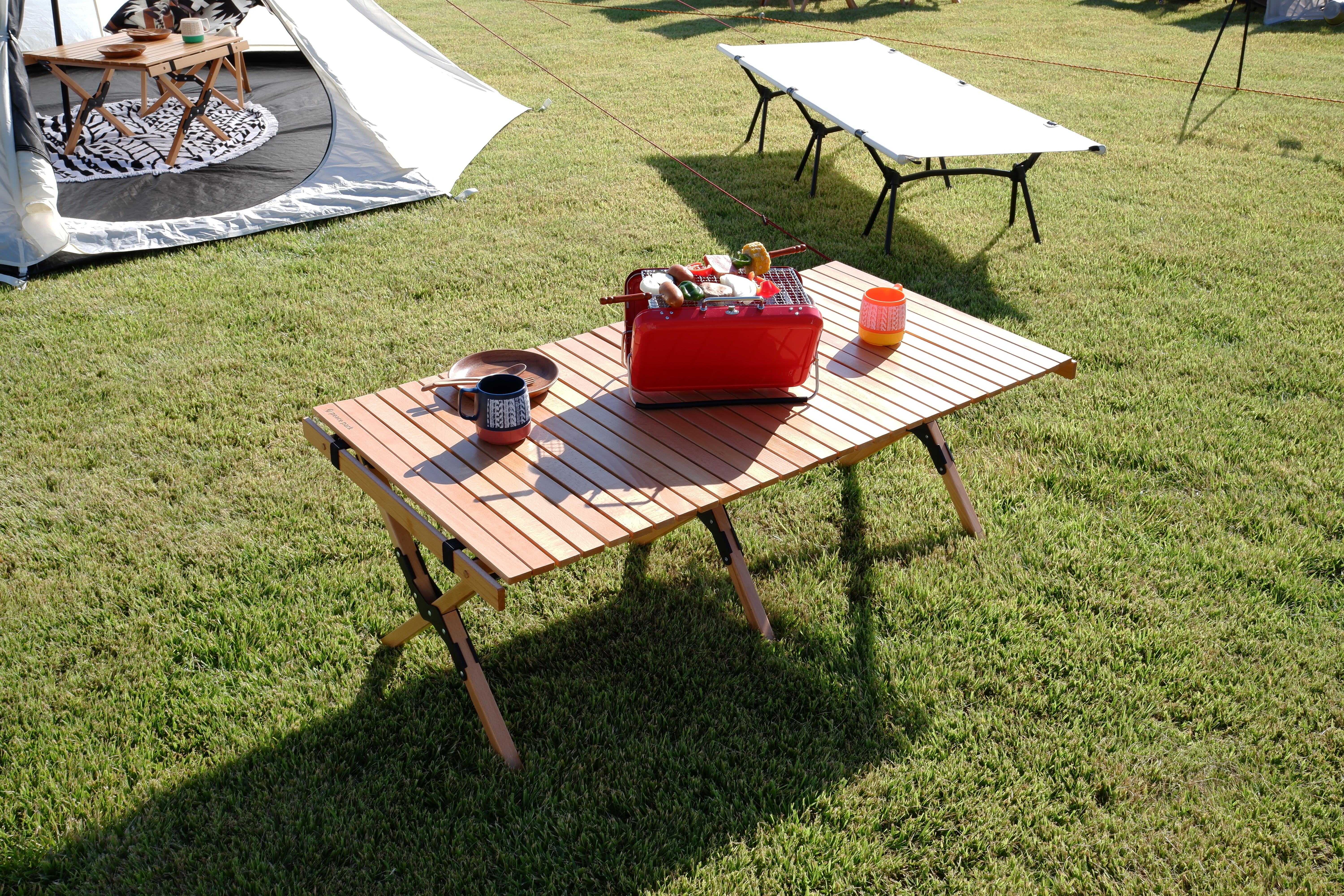 FOLDING WOOD TABLE LARGE